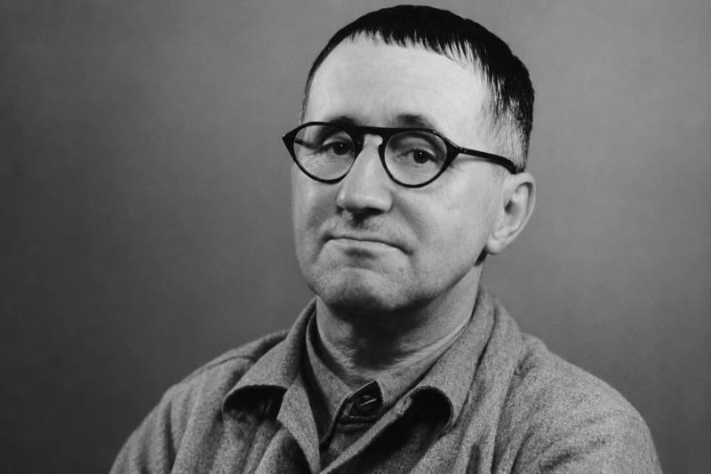 Dichter des Widerstands: Bertolt Brecht im Visier des Nationalsozialismus 1 Bertolt Brecht (1954)
